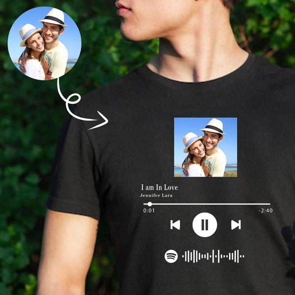 Custom Photo I Am In Love Black Scannable Spotify Code T-shirt Personalized Men's All Over Print T-shirt